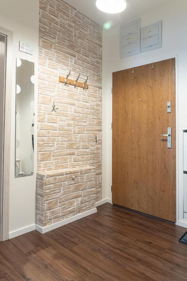 Apartment Lucy - Primo Tatry Stary Smokovec วิสโซเค ดาตรี ภายนอก รูปภาพ