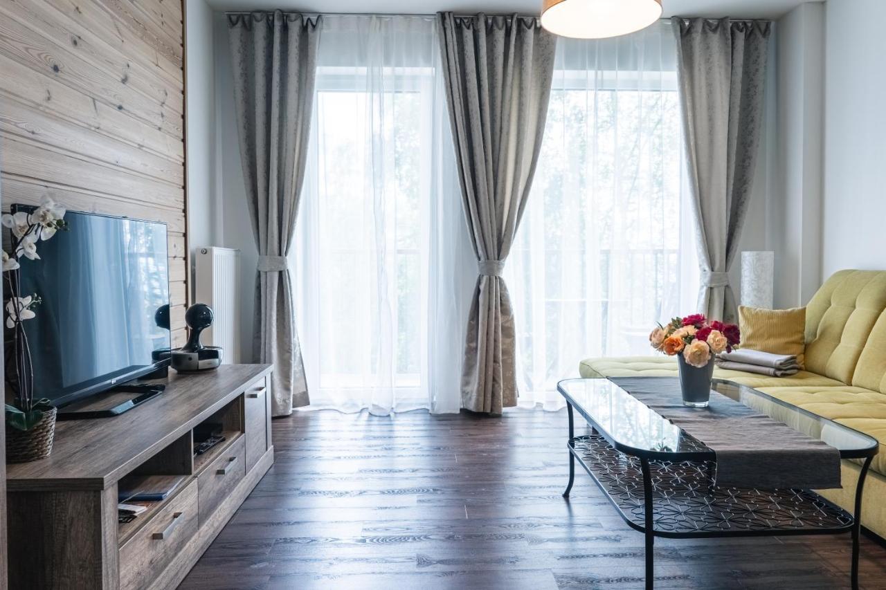 Apartment Lucy - Primo Tatry Stary Smokovec วิสโซเค ดาตรี ภายนอก รูปภาพ